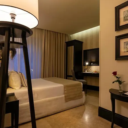 Profumo Maison Colosseo 4*