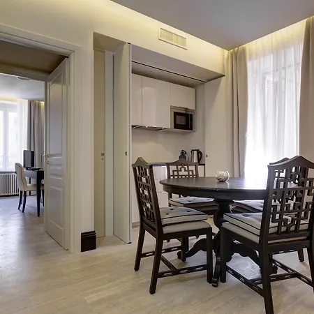 Casa de hóspedes Profumo Maison Colosseo 3*