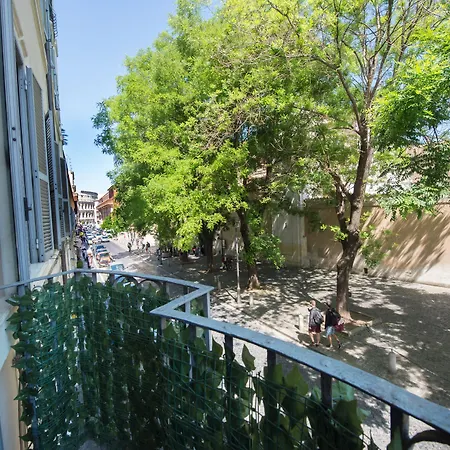 Profumo Maison Colosseo 4* Róma