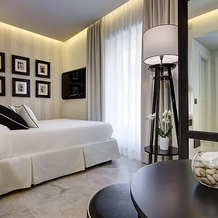 Profumo Maison Colosseo 4* Róma