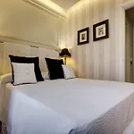 Πανσιόν Profumo Maison Colosseo 4*