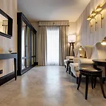 Πανσιόν Profumo Maison Colosseo