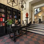Πανσιόν Profumo Maison Colosseo 4*
