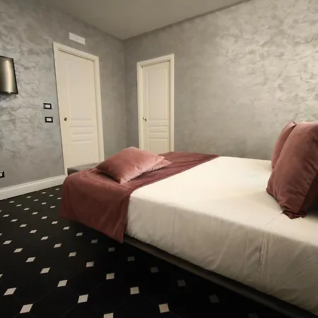 Profumo Maison Colosseo Πανσιόν 4*